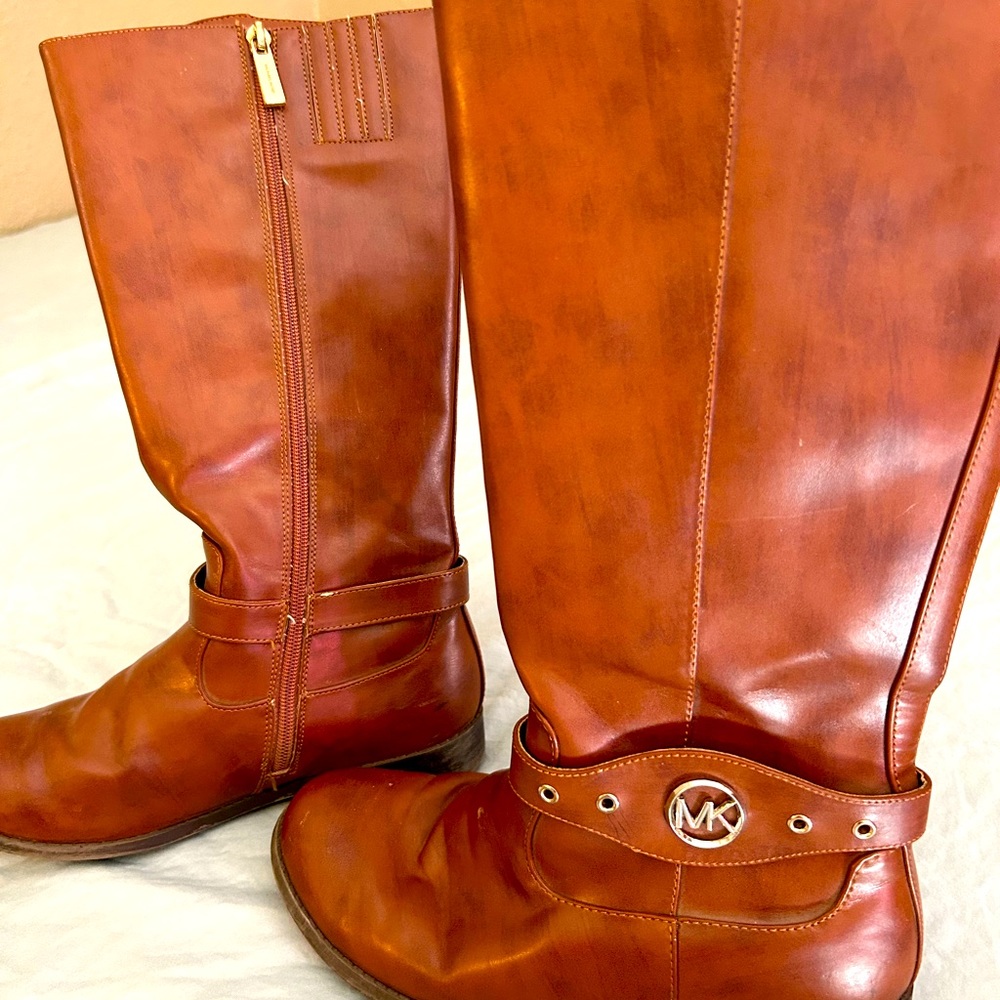 ❗️MICHAEL KORS BOOTS LIKE NEW❗️